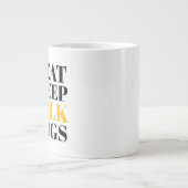 Eat Sleep Walk Dogs Grote Koffiekop (Voorkant)