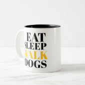 Eat Sleep Walk Dogs Tweekleurige Koffiemok (Voorkant links)