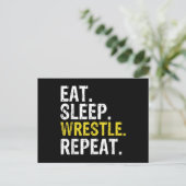 Eat Sleep Wrestle Herhaal Briefkaart (Staand voorkant)