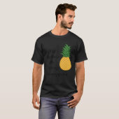Eating Pineapples Cute Fruit Tropical Fruits T-shirt (Voorkant volledig)