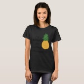 Eating Pineapples Cute Fruit  Tropical Fruits T-shirt (Voorkant volledig)