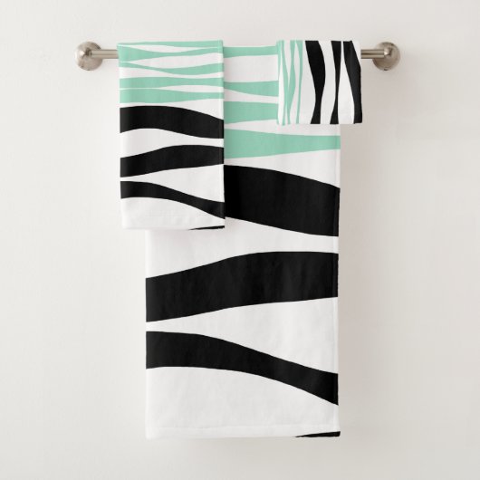 Ebb en Flow - Mint Green, White en Black Bad Handdoek (Insitu)
