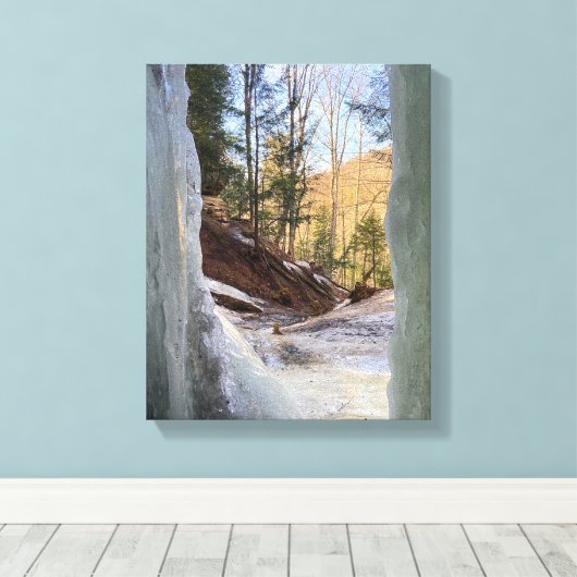 EBEN ICE CAVES MICHIGAN U.S.A. CANVAS PRINT (Insitu (Houten vloer))