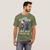 EBike vader en zoon motorcross fietsen plus groott T-shirt (Voorkant volledig)