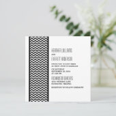 Ebony Chevron Border Wedding Invite Kaart (Staand voorkant)