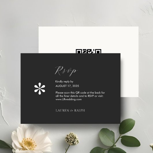 Ebony & Ivoor | Chic QR Code Wedding RSVP Kaartje