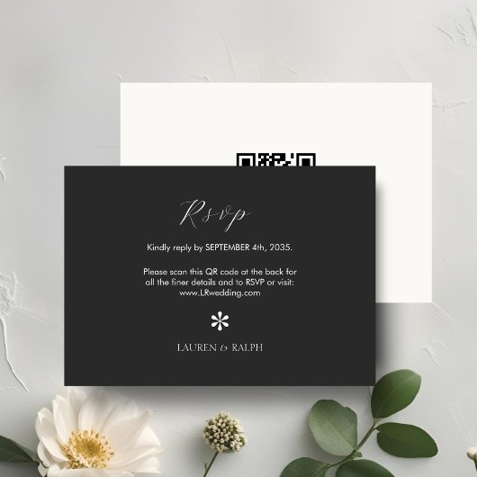 Ebony & Ivoor | Chic QR Code Wedding RSVP Kaartje