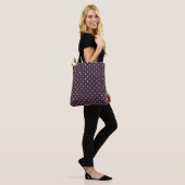 Ebony Roos en witte stippen Tote Bag (Op model)