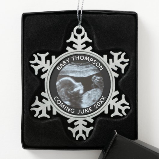 Echografie Zwangerschap Geslacht Reveal Sonogram Tin Sneeuwvlok Ornament (Kistje)