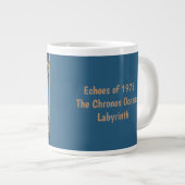 Echo's van '73: Het Labyrint van de Chronos Oceaan Grote Koffiekop (Voorkant rechts)