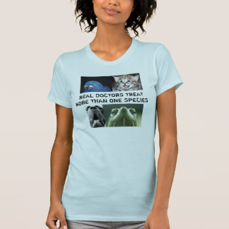 Echte artsen behandelen meer dan één soort t-shirt