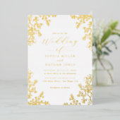 Echte Gouden Folie Bloemen Kant Script Wedding Uitnodiging (Staand Voorkant)