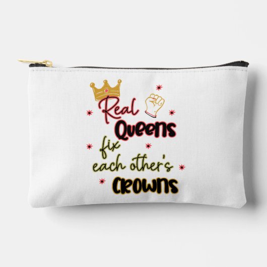 Echte koninginnen maken elkaars kronen vast etui (Voorkant)