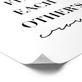 Echte koninginnen maken elkaars kronen vast poster (Hoek)