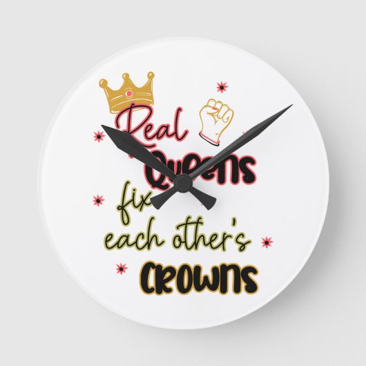 Echte koninginnen maken elkaars kronen vast ronde klok (Voorkant)