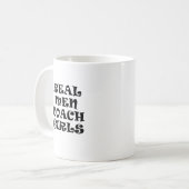 Echte Mannen Coach Girls Koffiemok (Voorkant links)