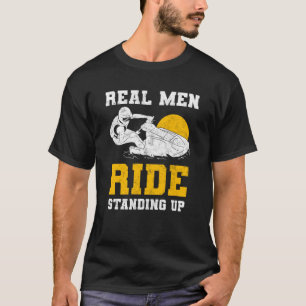 Echte Mannen die opstaan Jet Skiën T-shirt