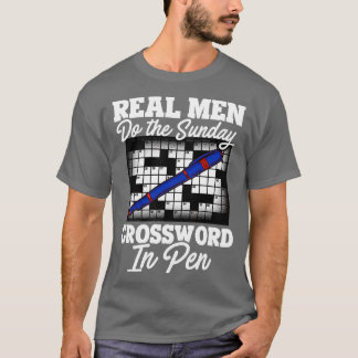 Echte Mannen doen het zondagse kruiswoord in pen T-shirt