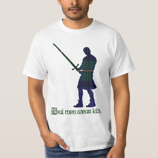 Echte Mannen Draag Kilts Gordon Scottish Tartan T-shirt (Voorkant)