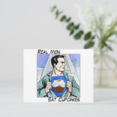 Echte Mannen eet cupcakes Briefkaart (Staand voorkant)