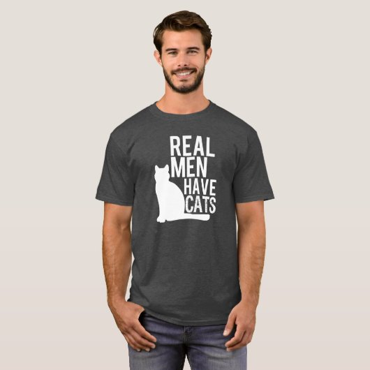 Echte Mannen hebben katten grappig T-shirt (Voorkant volledig)