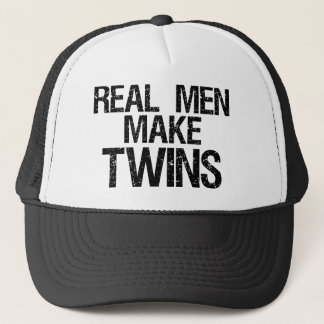 Echte Mannen maken tweelingen Trucker Pet