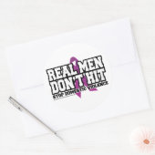 Echte Mannen passen niet Ronde Sticker (Envelop)