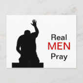 Echte Mannen Pray Briefkaart (Voorkant)