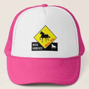 Echte meisjes rijden op paarden & Black Horse Part Trucker Pet