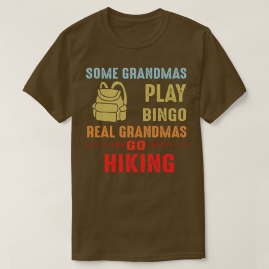 Echte oma's gaan wandelen t-shirt (Design voorkant)