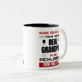 Echte opa's spelen pickleball grappige senior spel tweekleurige koffiemok (Voorkant rechts)