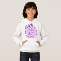 Echte prinsessen maken elkaars kroonsweatshirt vas