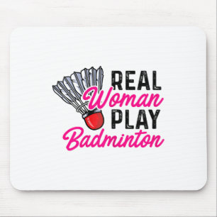 Echte vrouw speelt badminton speler shuttle muismat