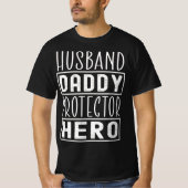 Echtgenoot Daddy Protector Hero Veteran Papa T-shirt (Voorkant)