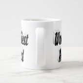 Echtgenoot met zwarte halftekstgigantische koffie- grote koffiekop (Achterkant)