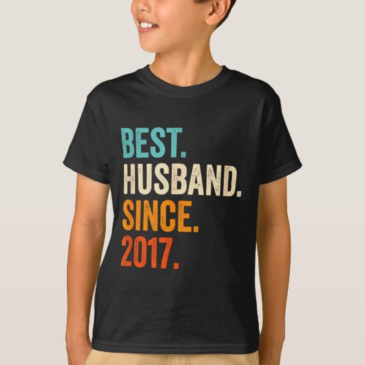 Echtgenoot sinds 2017 8e Huwelijk T-shirt (Voorkant)