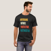 Echtgenoot Vader Beschermer Postmaster T-shirt (Voorkant volledig)