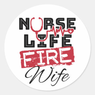 Echtgenoot van brandweervrouw in het verpleeghuis ronde sticker