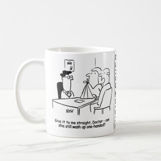 Echtgenote heeft een gebroken arm in een zingeling koffiemok (Links)