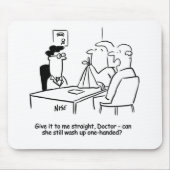 Echtgenote heeft een gebroken arm in een zingeling muismat (Voorkant)