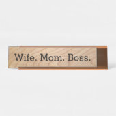Echtgenote moeder Boss Funny Womens Bureau Naambordje (Voorkant)