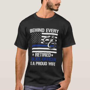 Echtgenote van een gepensioneerde politieagent Tro T-shirt