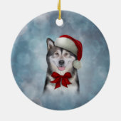 Echthond in het rode pet van de kerstman keramisch ornament (Achterkant)