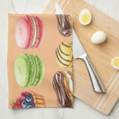 Eclairs en macarons van Natasha Us Theedoek (Quarter Fold)