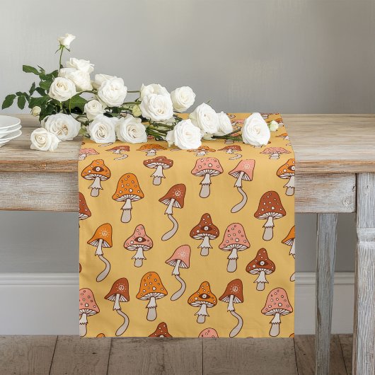 Eclectic Retro Runner Warm Tones & Funky Flair Lange Tafelloper