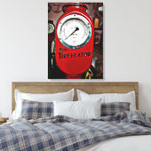 Eco Tireflator-luchtmeter Canvas Afdruk (Insitu (Slaapkamer))