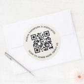 Ecru QR-code stickers op maat bedrijfsnaam rond (Envelop)