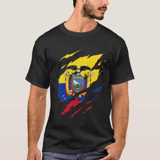 Ecuador Ripped Flag for Ecuadorian Pride Distresse T-shirt (Voorkant)