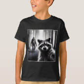 Ed Raccoon Selfie With Sasquatch Bigfoot Funny Rac T-shirt (Voorkant)