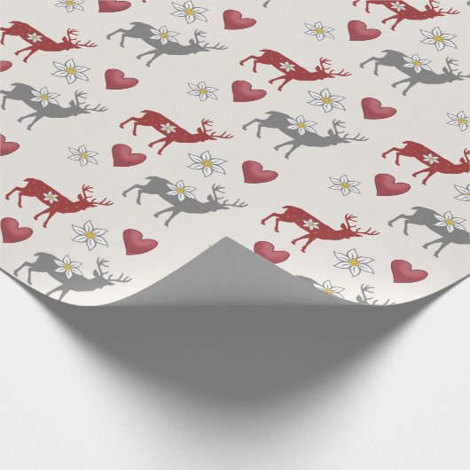 Edelweiss Deer en Hearts Wrapping Paper Cadeaupapier (Hoek)